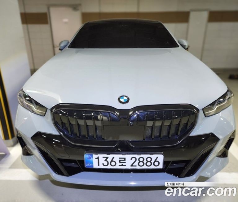 BMW 5-Series 530i xDrive M Sport, 2025