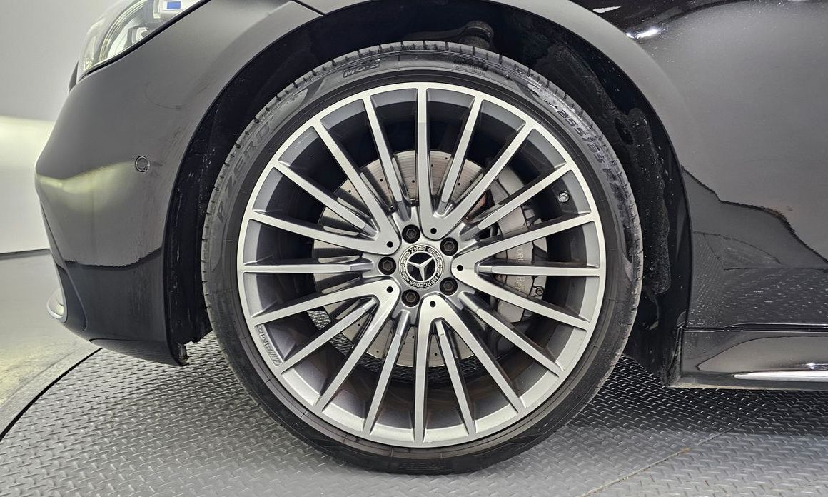 Mercedes-Benz S-Class S500L 4MATIC, 2023