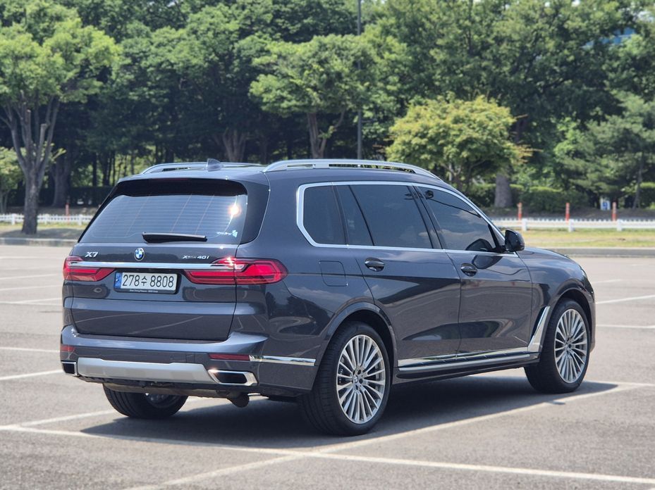BMW X7 xDrive 40i Design Pure Excellence 6-Seater, 2021