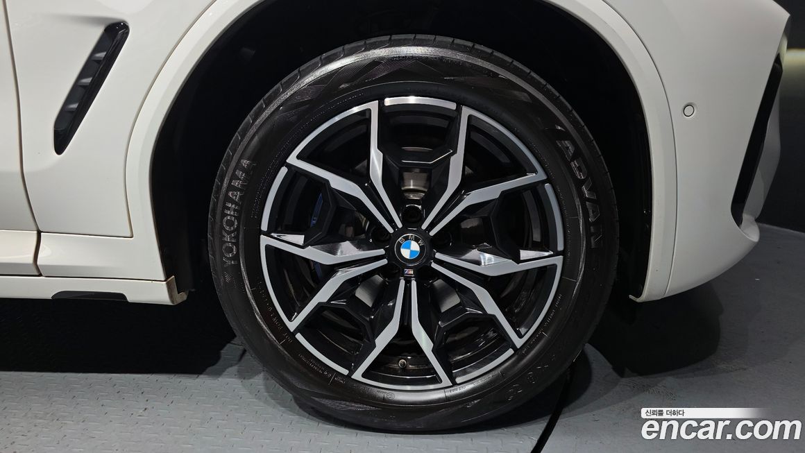 BMW X4 xDrive20i M Sport, 2022