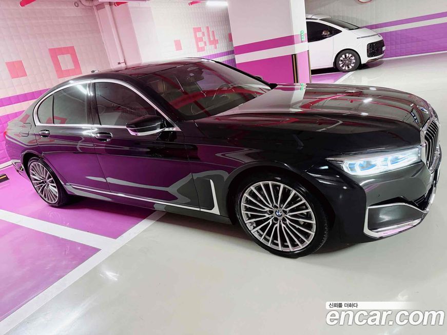 BMW 7-Series 740i Design Pure Excellence, 2021