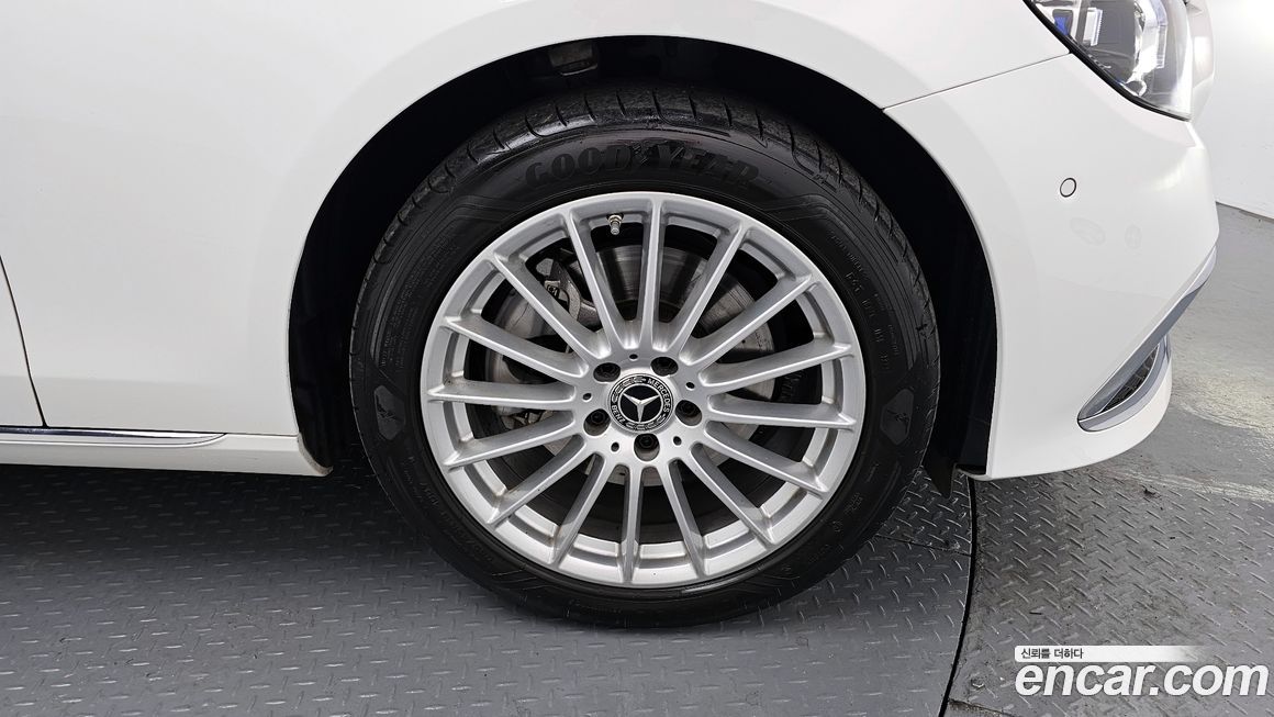 Mercedes-Benz E-Class E250 Exclusive, 2023