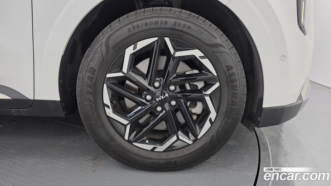 Kia Carnival 9-Seater Noblesse, 2024