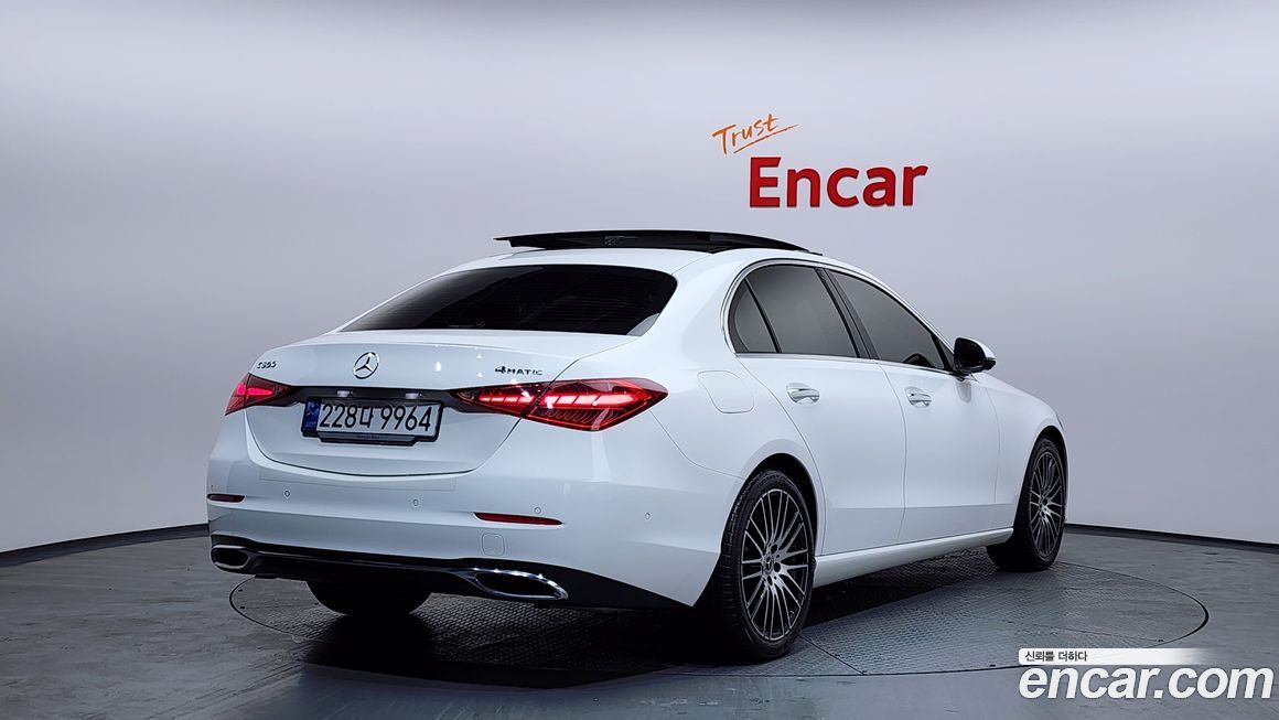 Mercedes-Benz C-Class C300 4MATIC Avantgarde, 2024