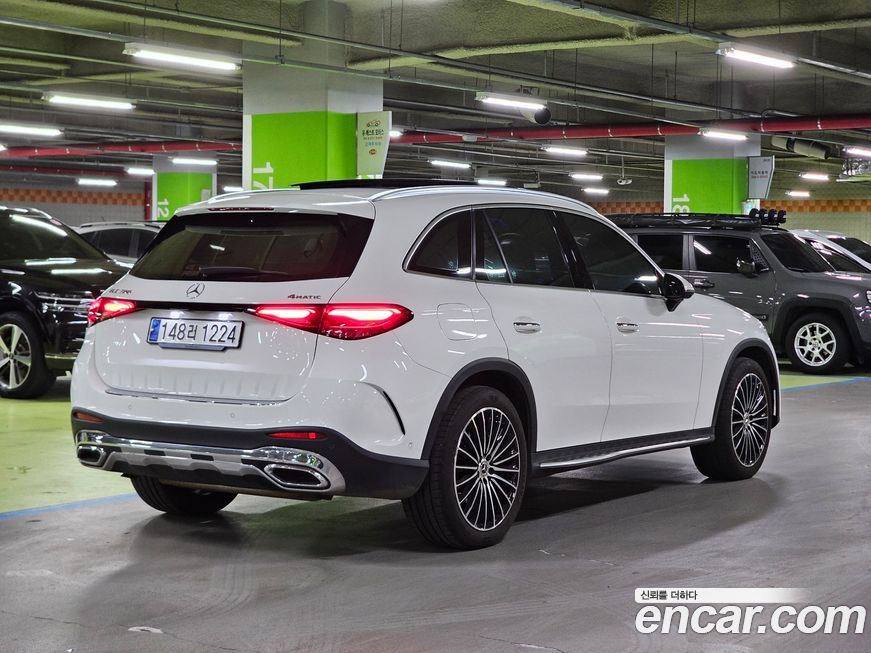 Mercedes-Benz GLC-Class GLC300 4MATIC AMG Line, 2023