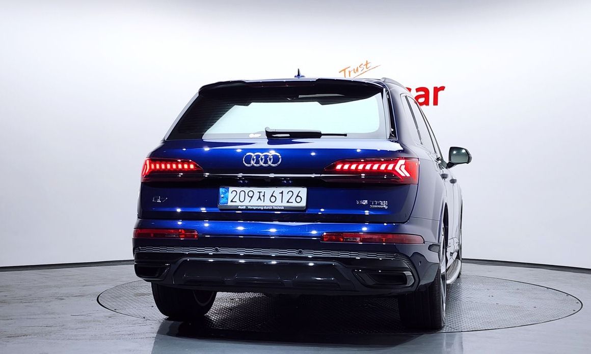 Audi Q7 55 TFSI Quattro Premium, 2022