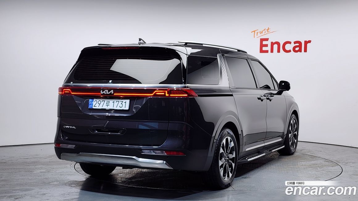 Kia Carnival 9-Seater Signature, 2023