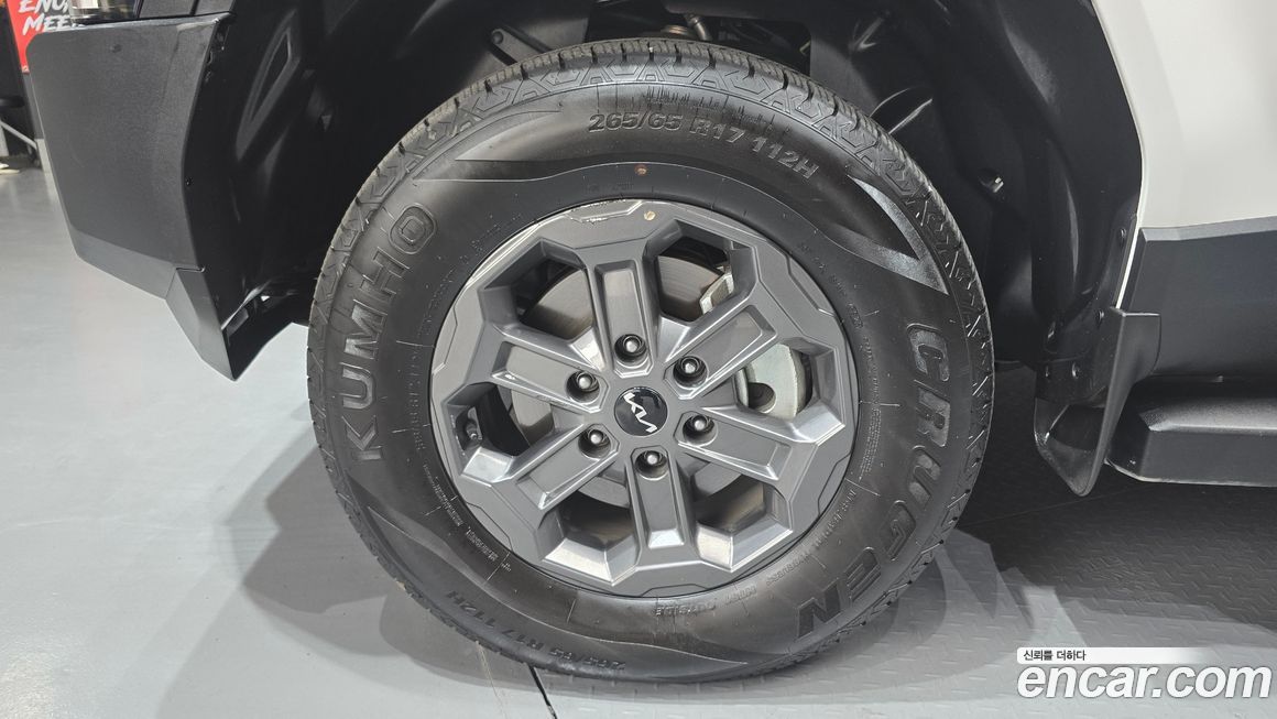 Kia Tasman 2.5T Gasoline 2WD, 2026