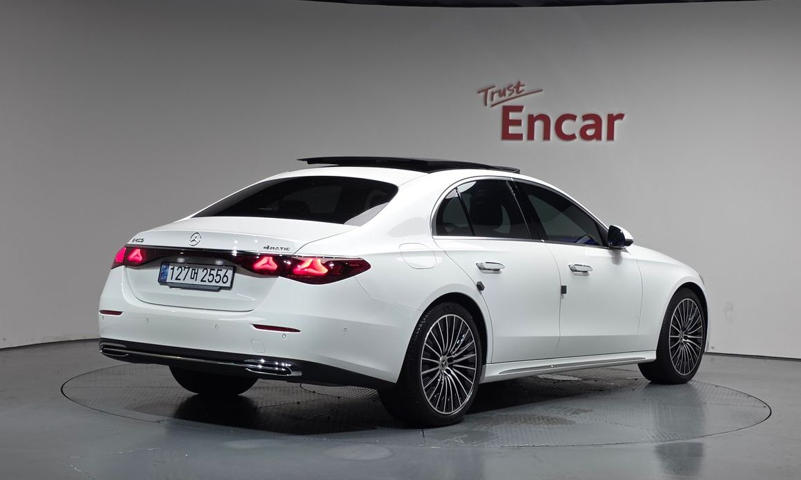 Mercedes-Benz E-Class E450 4MATIC Exclusive, 2024