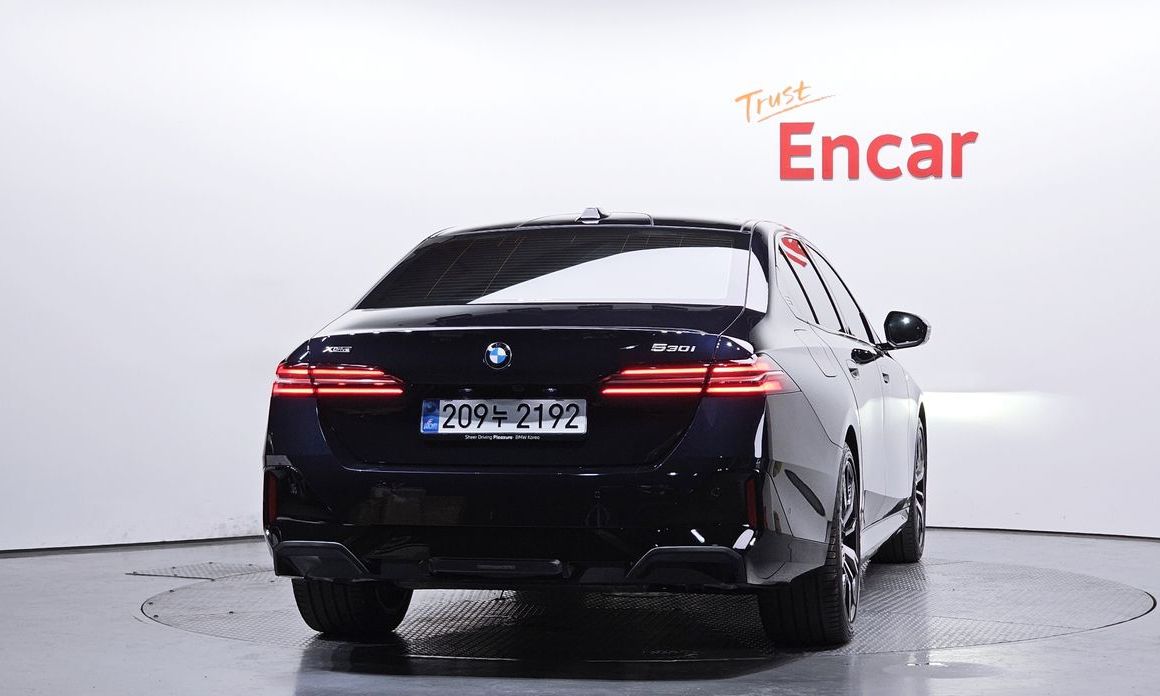 BMW 5-Series 530i xDrive M Sport, 2025