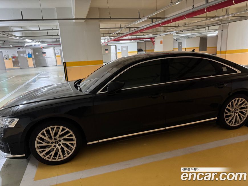 Audi A8 55 TFSI Quattro LWB, 2021