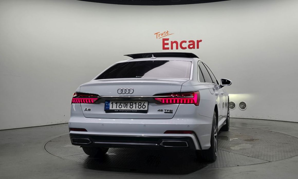 Audi A6 45 TFSI Quattro Premium, 2022