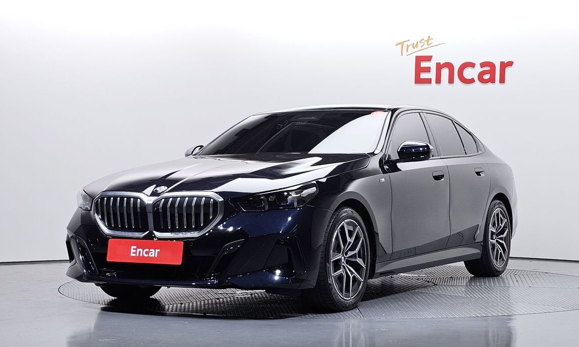 BMW 5-Series 520i M Sport, 2024