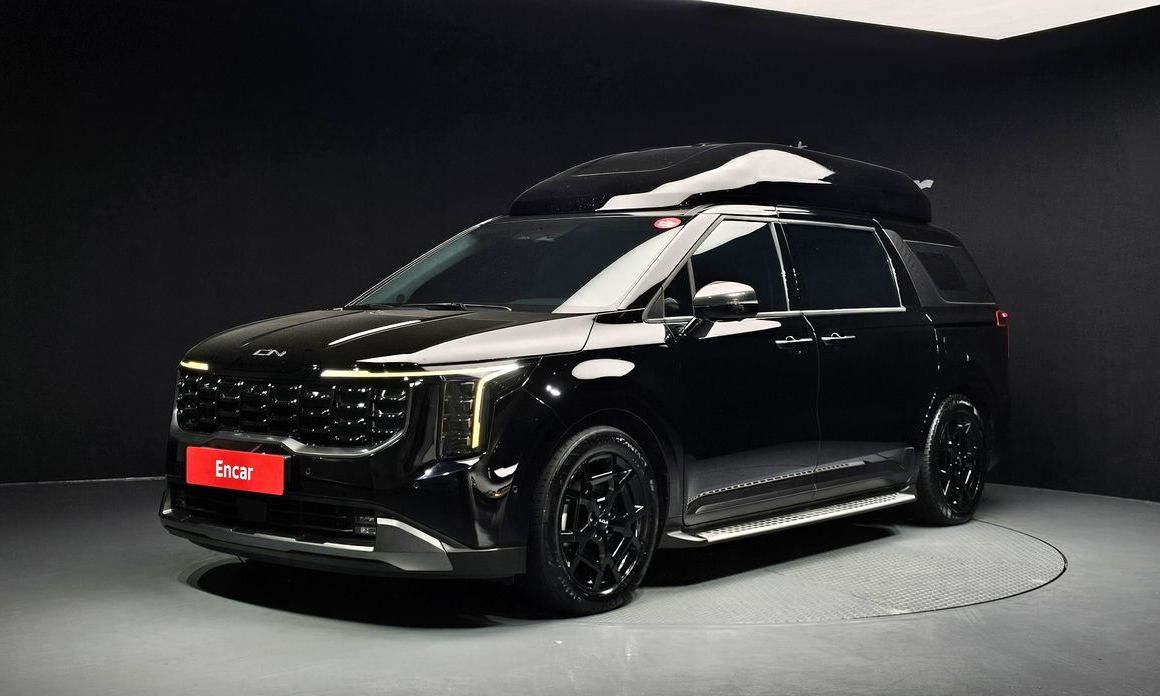 Kia Carnival 9-Seater Hi Limousine (Special Vehicle), 2024