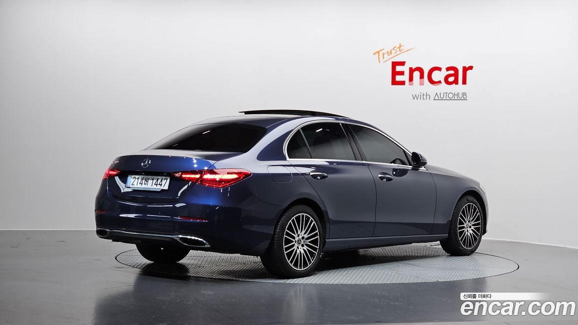 Mercedes-Benz C-Class C200 Avantgarde, 2025