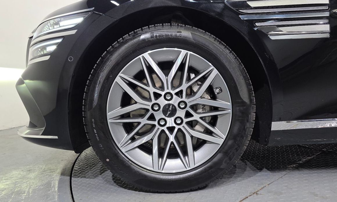 Genesis G80 Gasoline 2.5 Turbo AWD, 2025