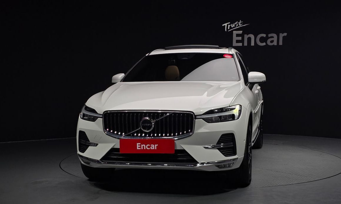 Volvo XC60 B6 Ultimate Bright, 2024
