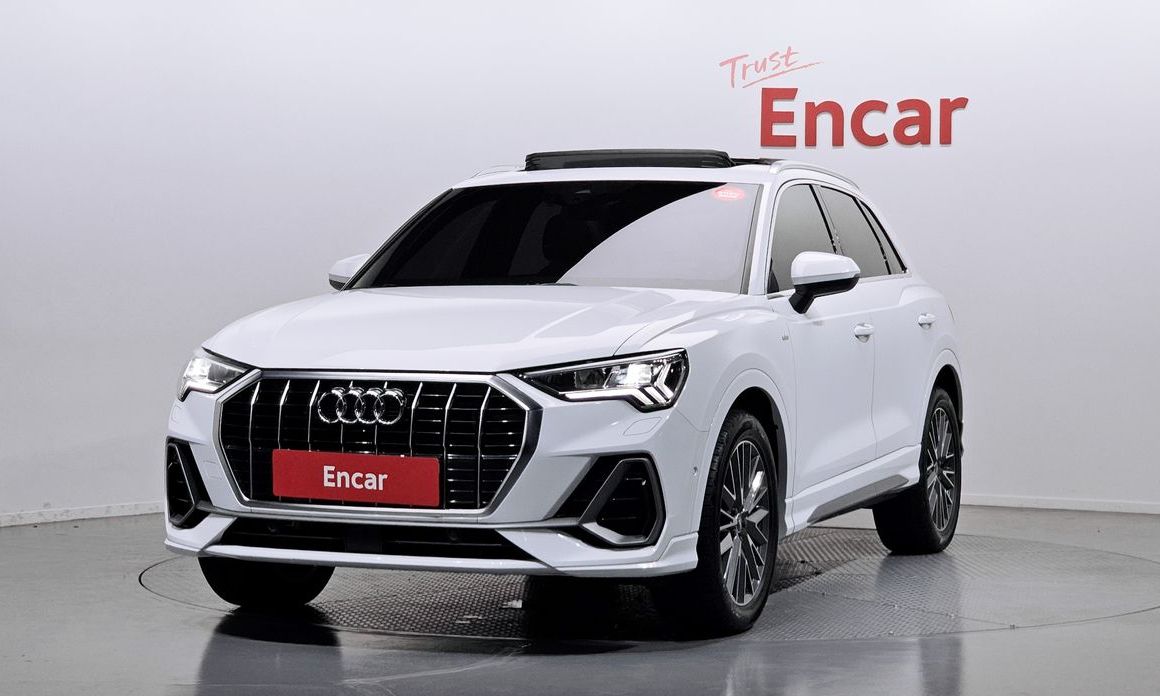 Audi Q3 35 TDI Premium, 2022