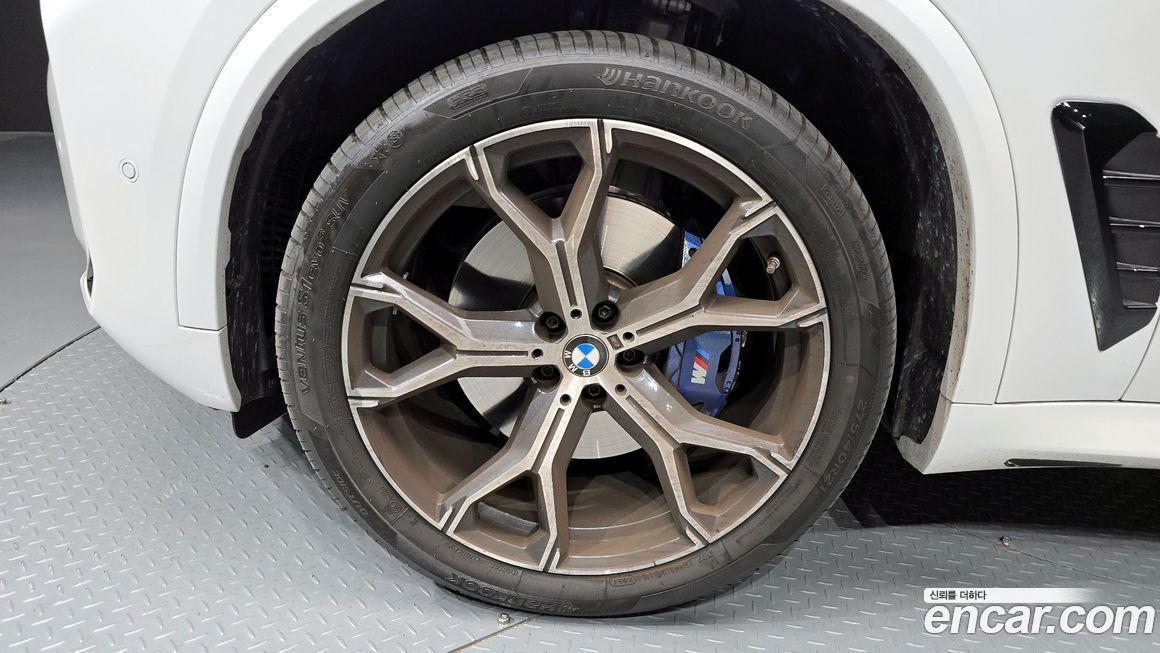 BMW X5 xDrive 40i M Sport, 2025