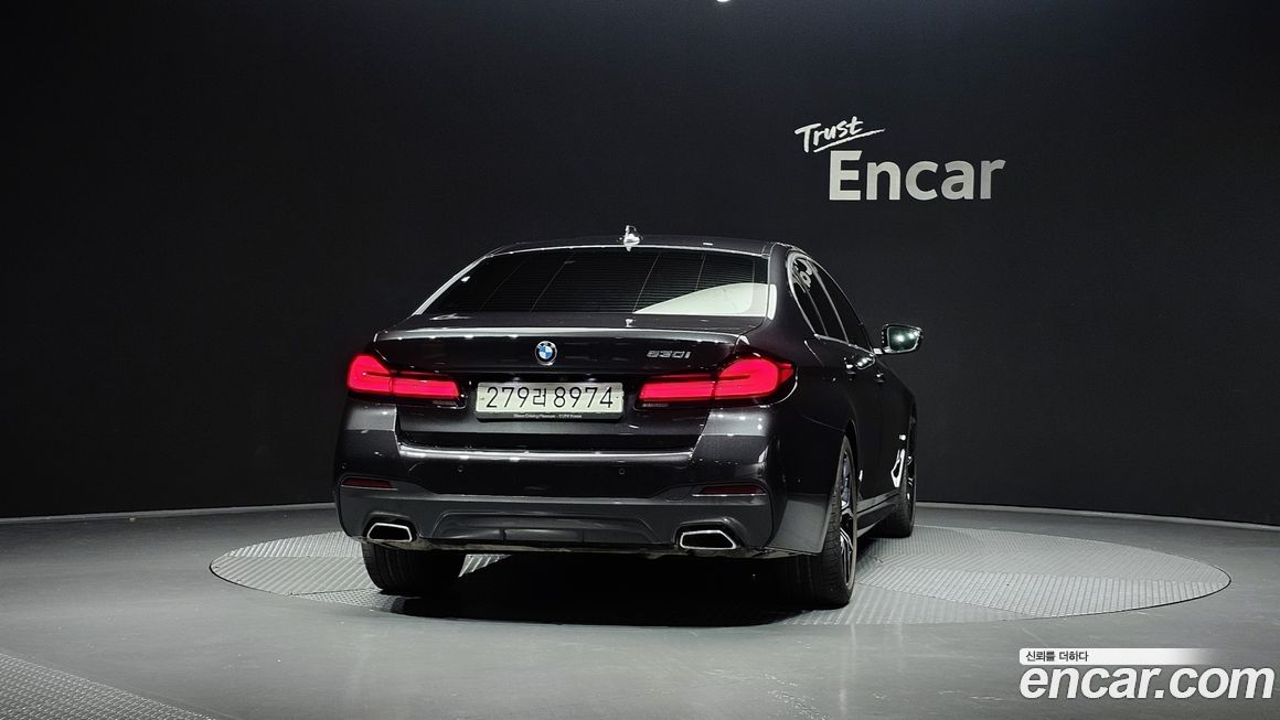 BMW 5-Series 530i M Sport Package, 2022