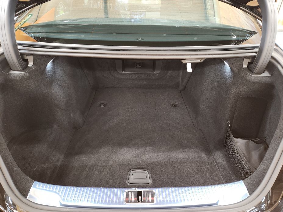 Mercedes-Benz S-Class S350 d 4MATIC, 2025