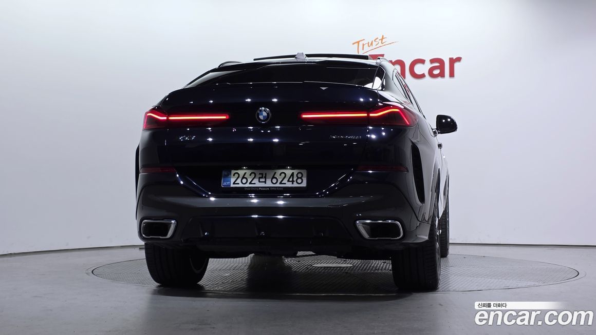 BMW X6 xDrive40i M Sport, 2025