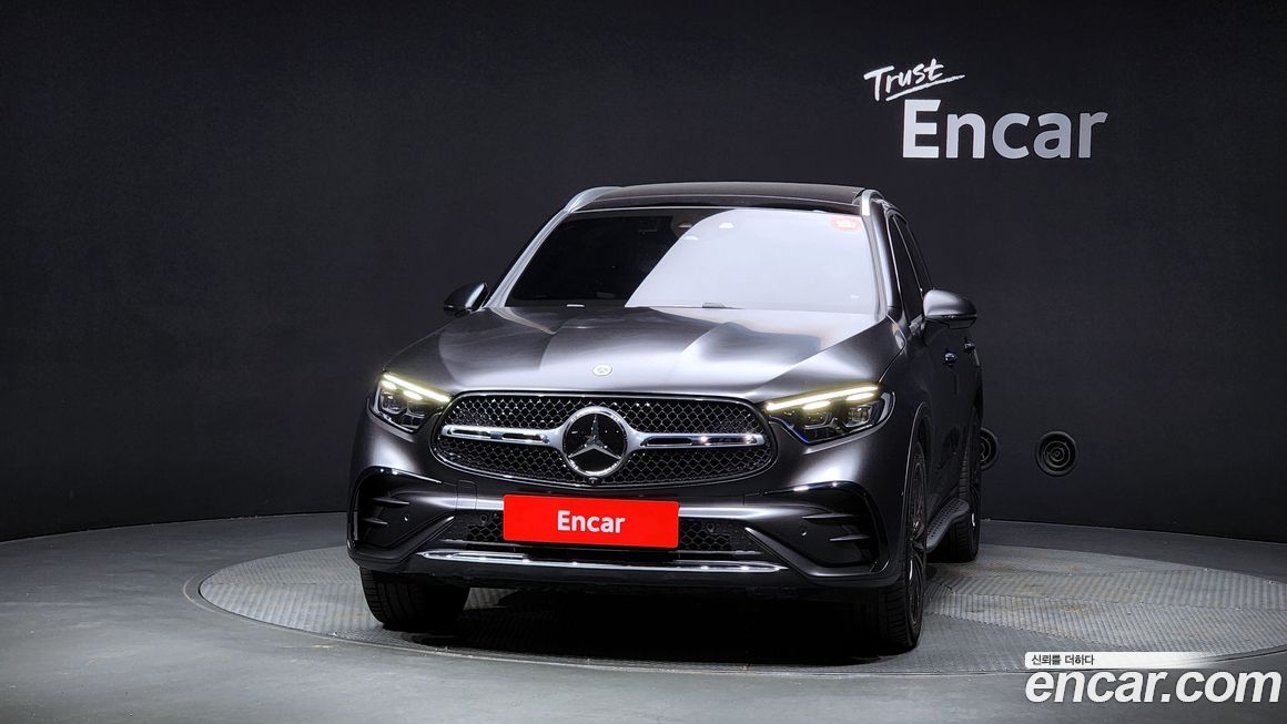 Mercedes-Benz GLC-Class GLC300 4MATIC AMG Line, 2025