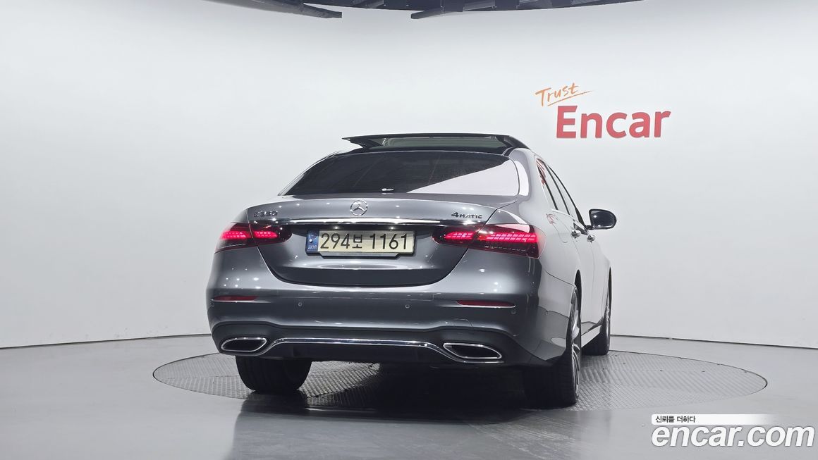 Mercedes-Benz E-Class E350 4MATIC AMG Line, 2022