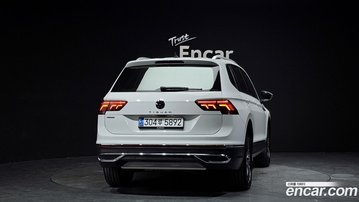 Volkswagen Tiguan 2.0 TSI Prestige, 2023