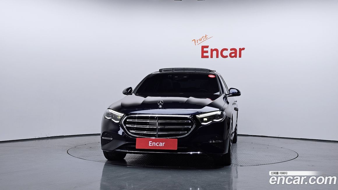 Mercedes-Benz E-Class E300 4MATIC Exclusive, 2024
