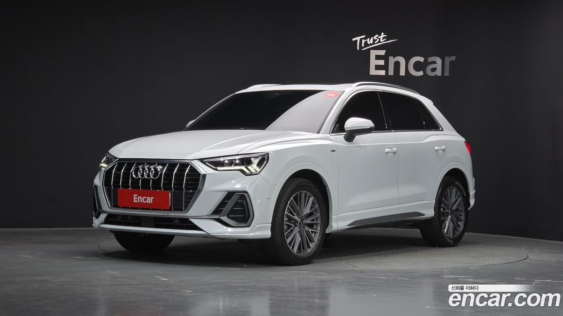 Audi Q3 40 TFSI Quattro Premium, 2023