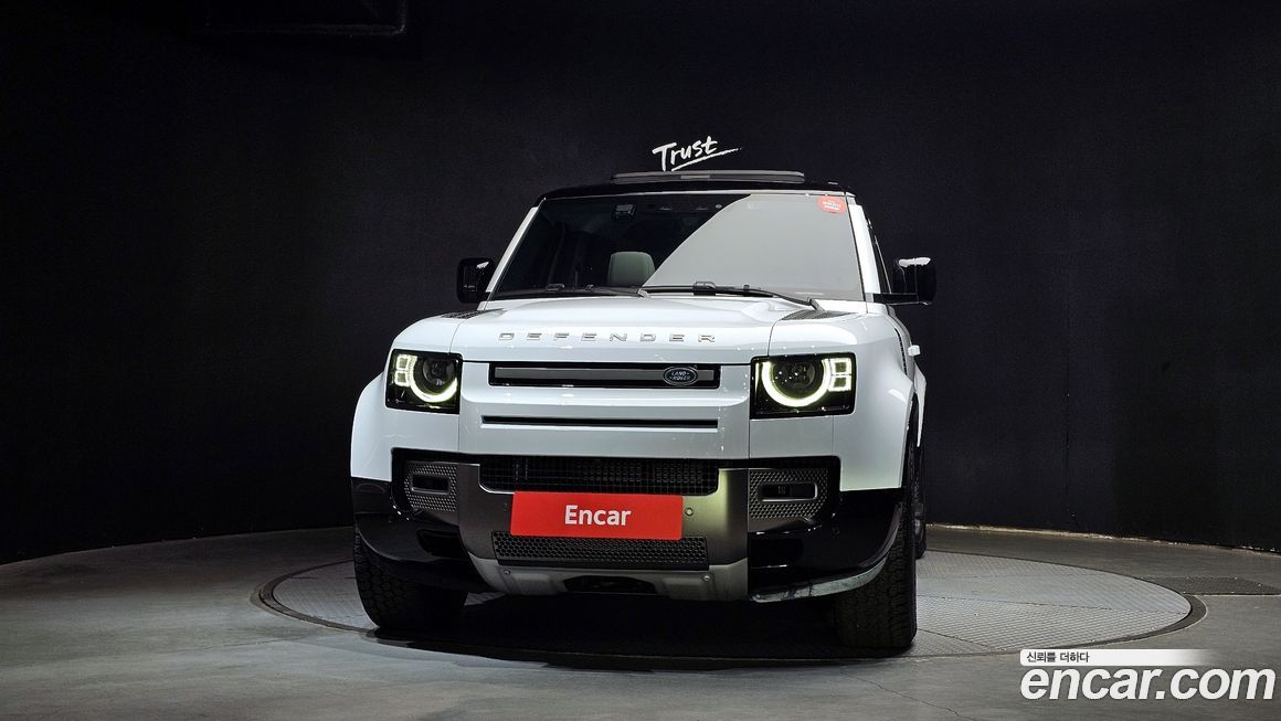 Land Rover Defender 110 D250 X-Dynamic SE, 2025