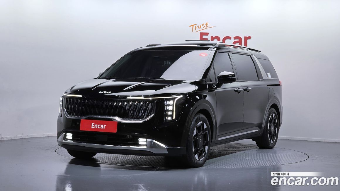 Kia Carnival 9-Seater Signature, 2024