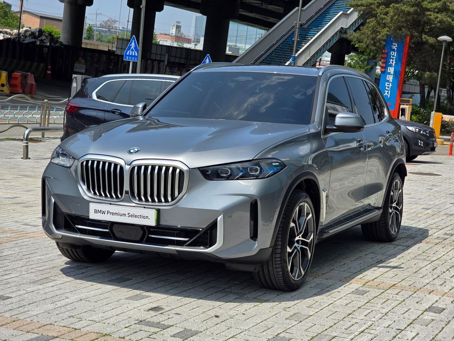 BMW X5 xDrive 40i xLine, 2025