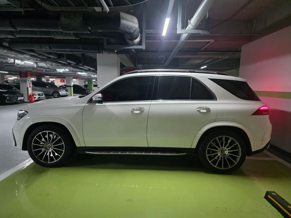 Mercedes-Benz GLE-Class GLE450 4MATIC, 2025