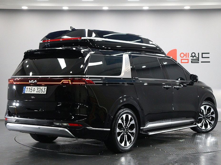 Kia Carnival 7-Seater Hi-Limousine, 2022