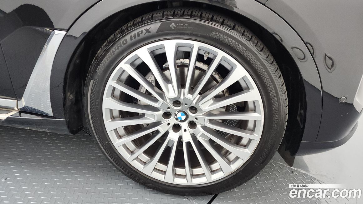 BMW X7 xDrive 40i Design Pure Excellence 7-Seater, 2024