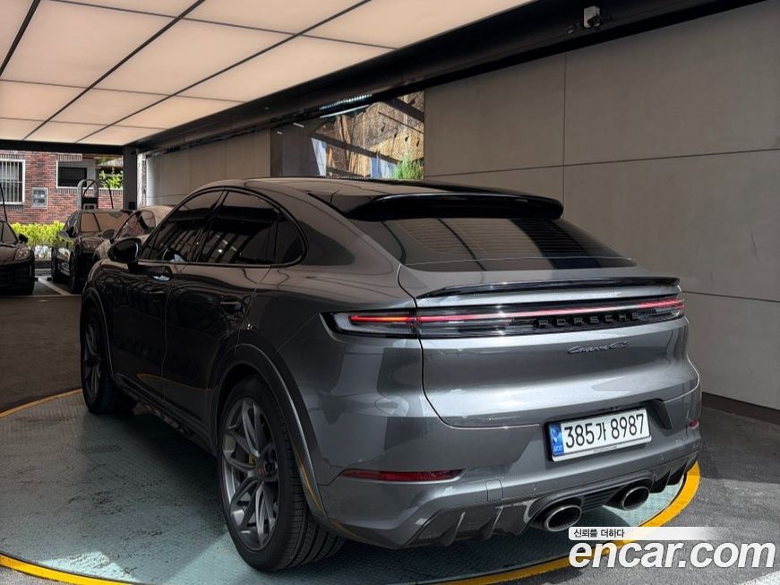 Porsche Cayenne 4.0 GTS Coupe, 2025