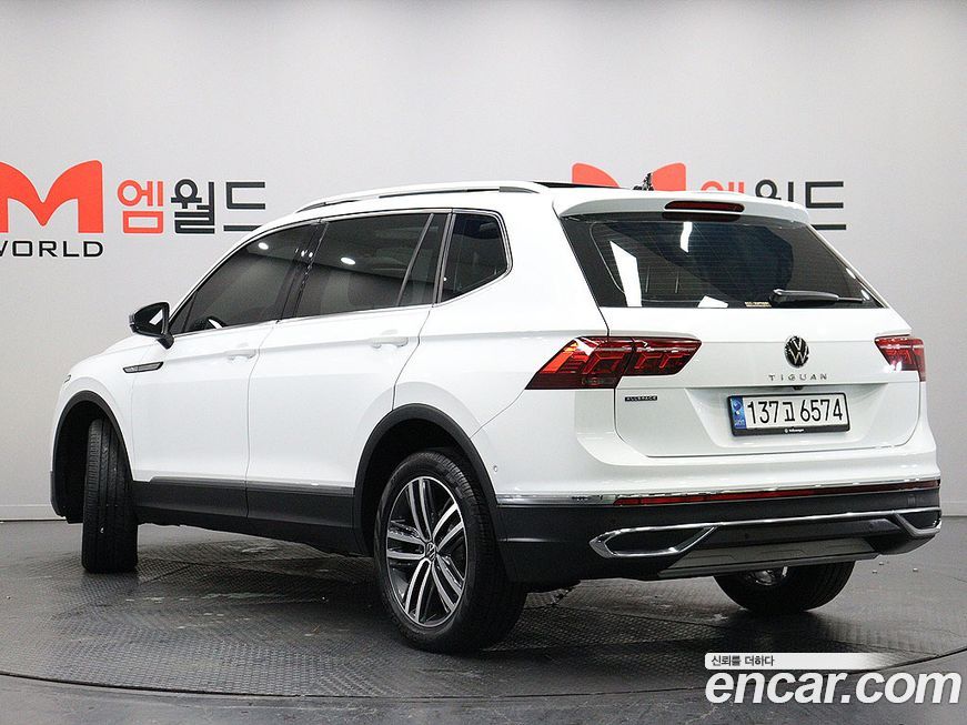 Volkswagen Tiguan 2.0 TSI Prestige, 2023