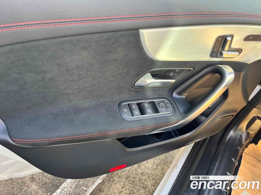 Mercedes-Benz CLA-Class CLA250 4MATIC, 2025