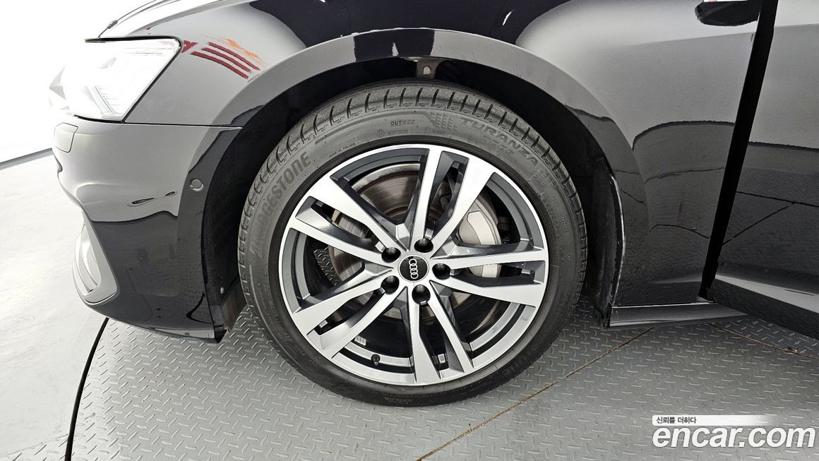 Audi A6 45 TFSI Quattro Premium, 2023