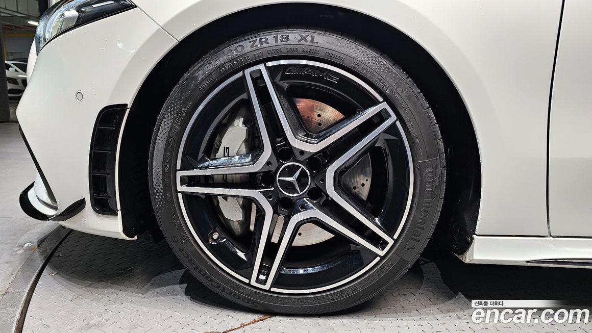 Mercedes-Benz A-Class AMG A35 4MATIC Sedan, 2023