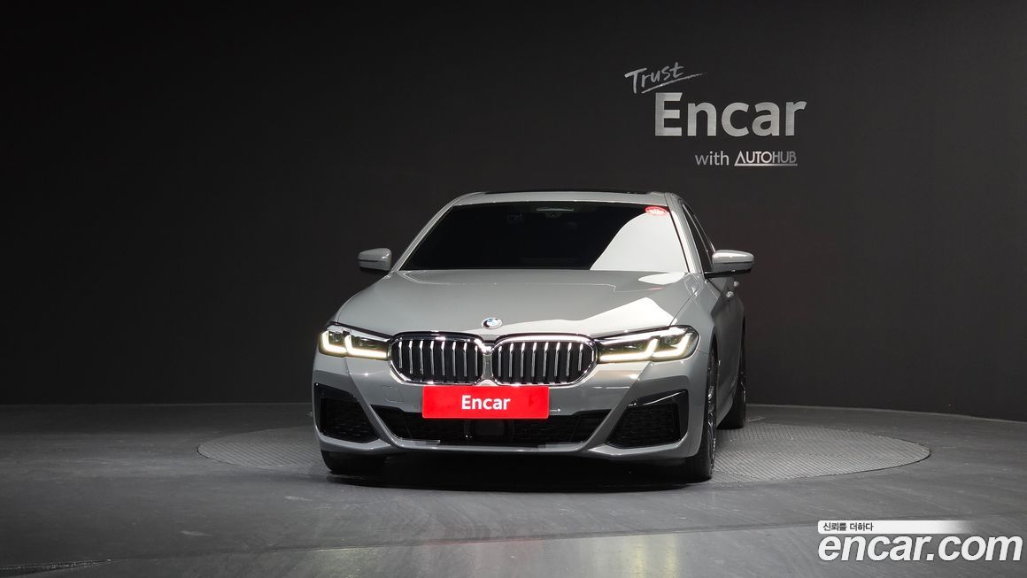 BMW 5-Series 520i M Sport, 2022