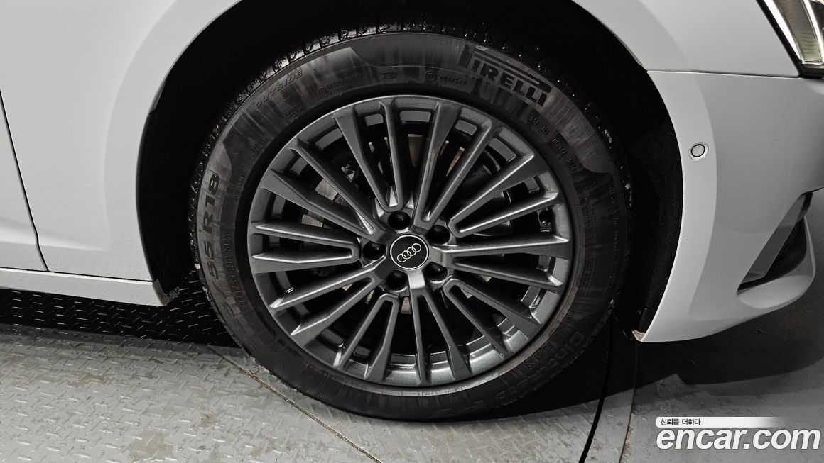 Audi A6 45 TFSI, 2025