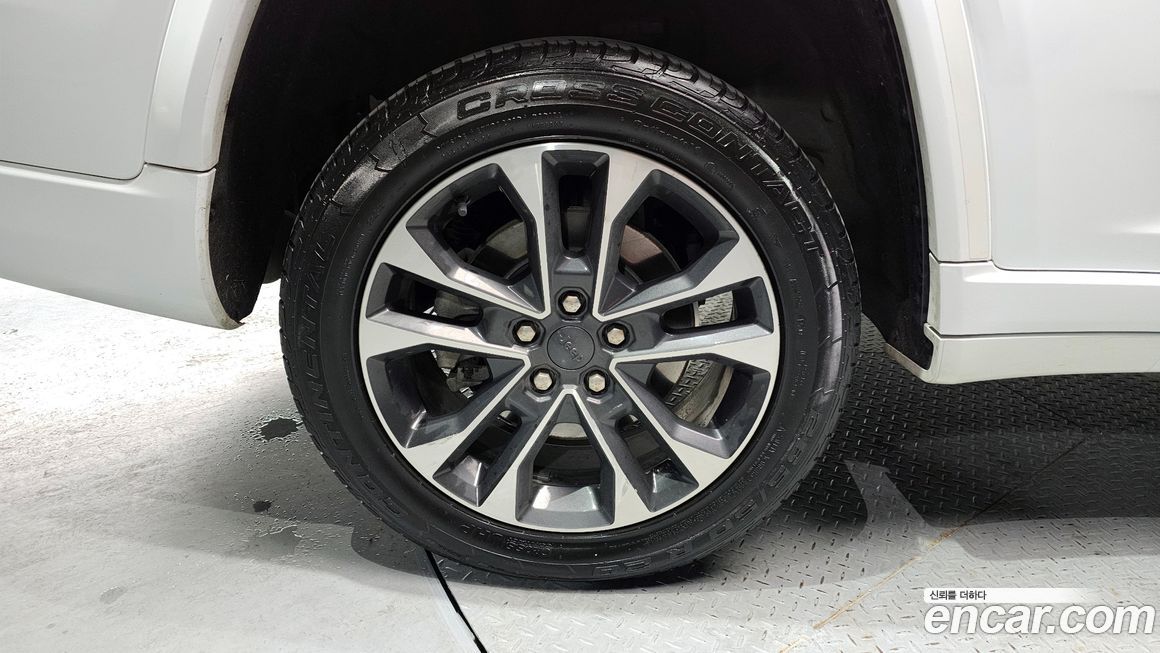 Jeep Cherokee L 3.6 Overland, 2021