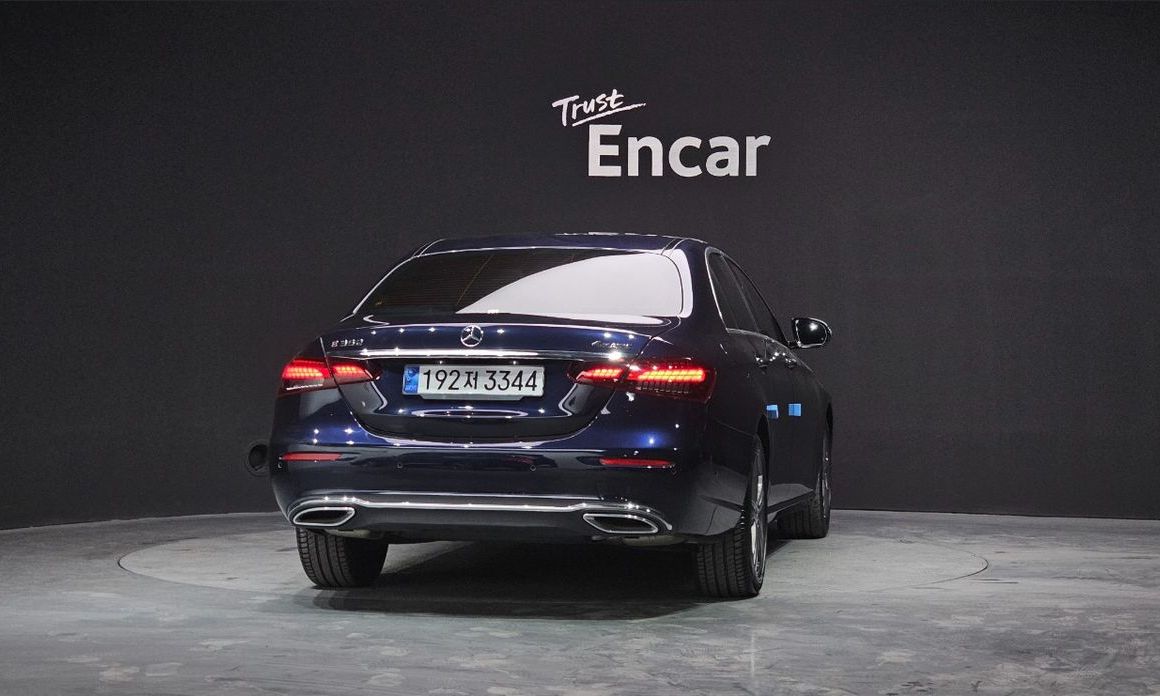 Mercedes-Benz E-Class E350 4MATIC Avantgarde, 2022