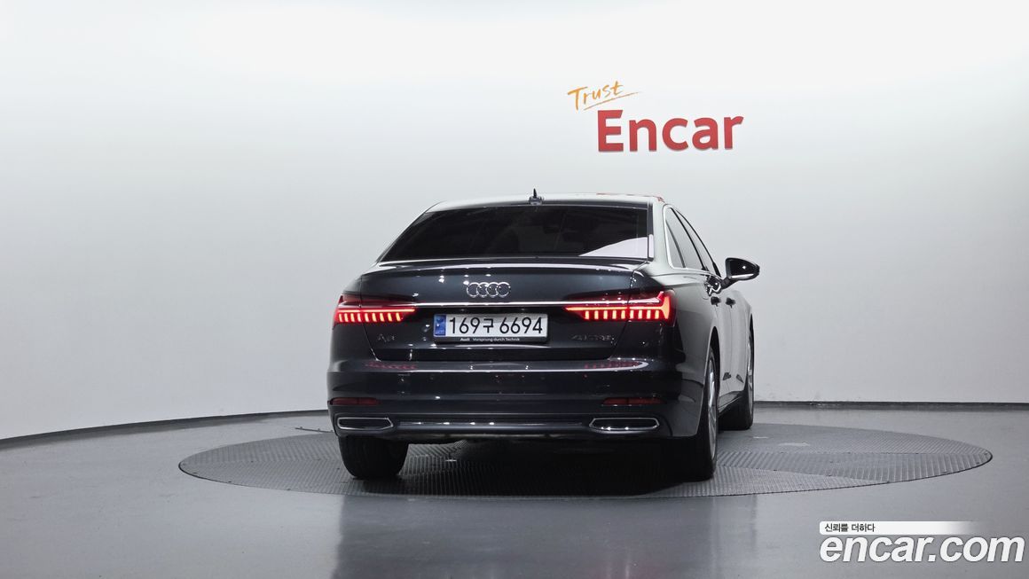 Audi A6 45 TFSI, 2023