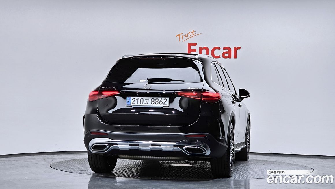 Mercedes-Benz GLC-Class GLC300 4MATIC AMG Line, 2023