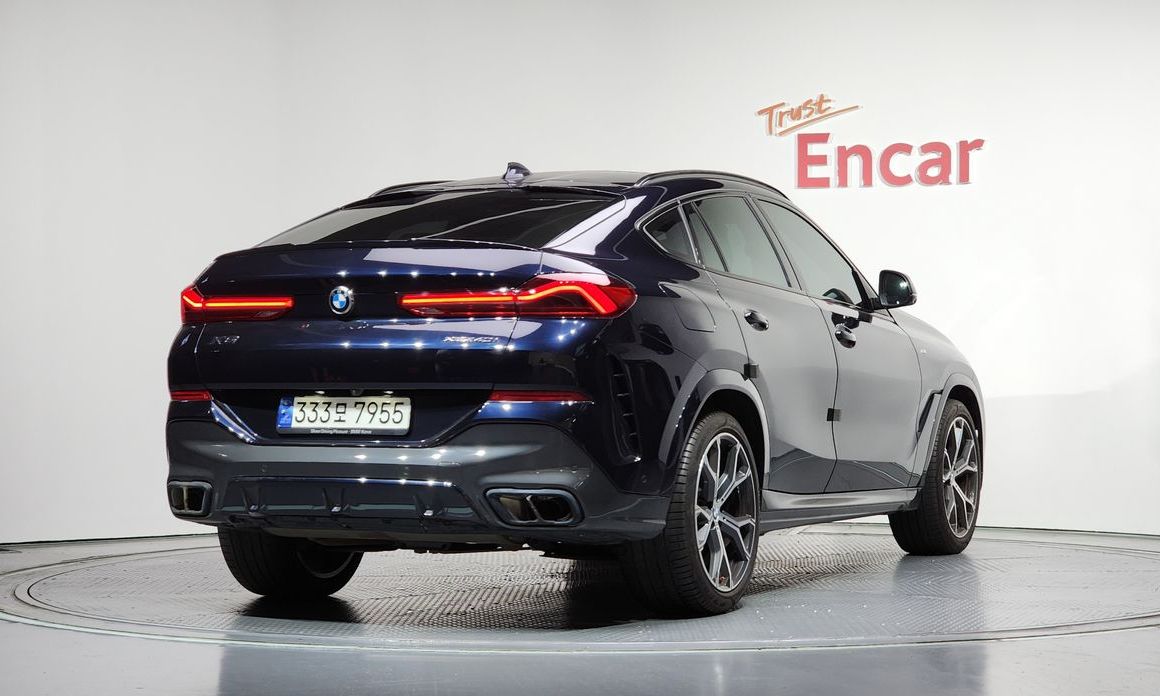 BMW X6 xDrive40i M Sport, 2023