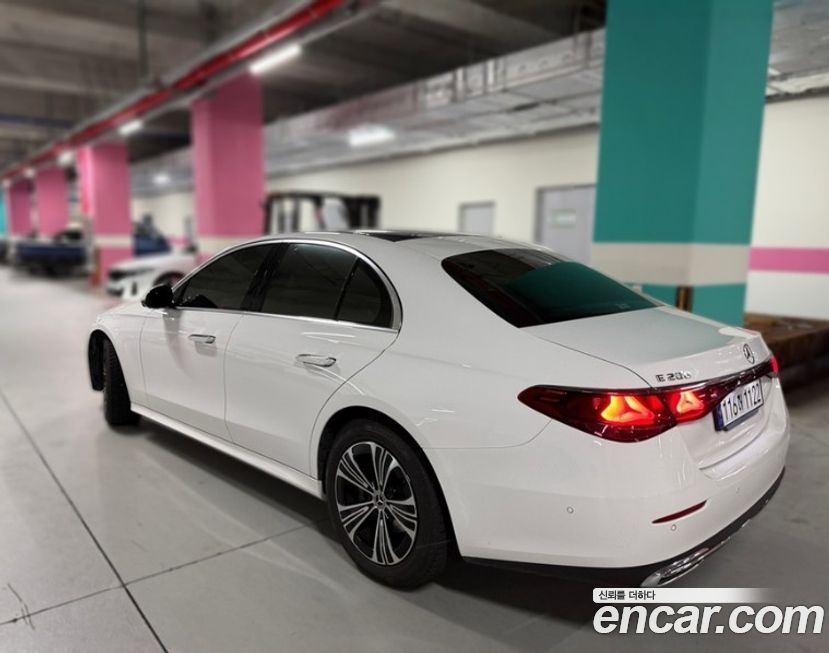 Mercedes-Benz E-Class E200 Avantgarde, 2024